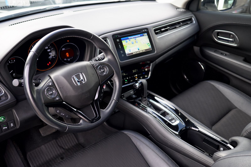 Honda HR-V Executive LED Kamera Keyless Panorama DAB — photo 9