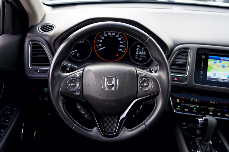 Honda HR-V Executive LED Kamera Keyless Panorama DAB — photo 14