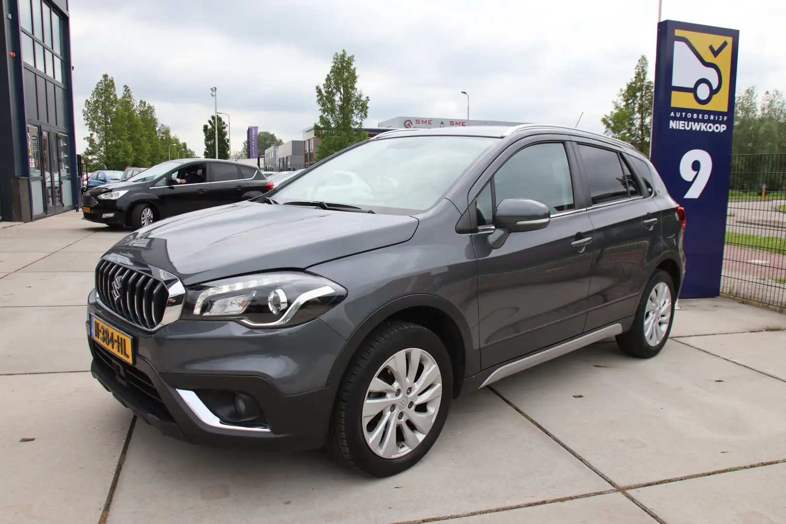 Suzuki S-Cross 1.4 Boosterjet Smart Hybrid LED, Camera-Carplay, A Gri - 1
