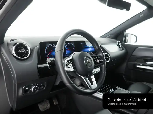 Mercedes-Benz B-Class view 11