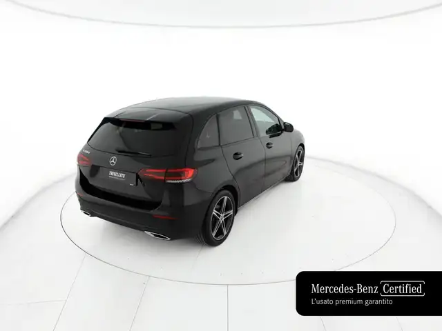 Mercedes-Benz B-Class view 3
