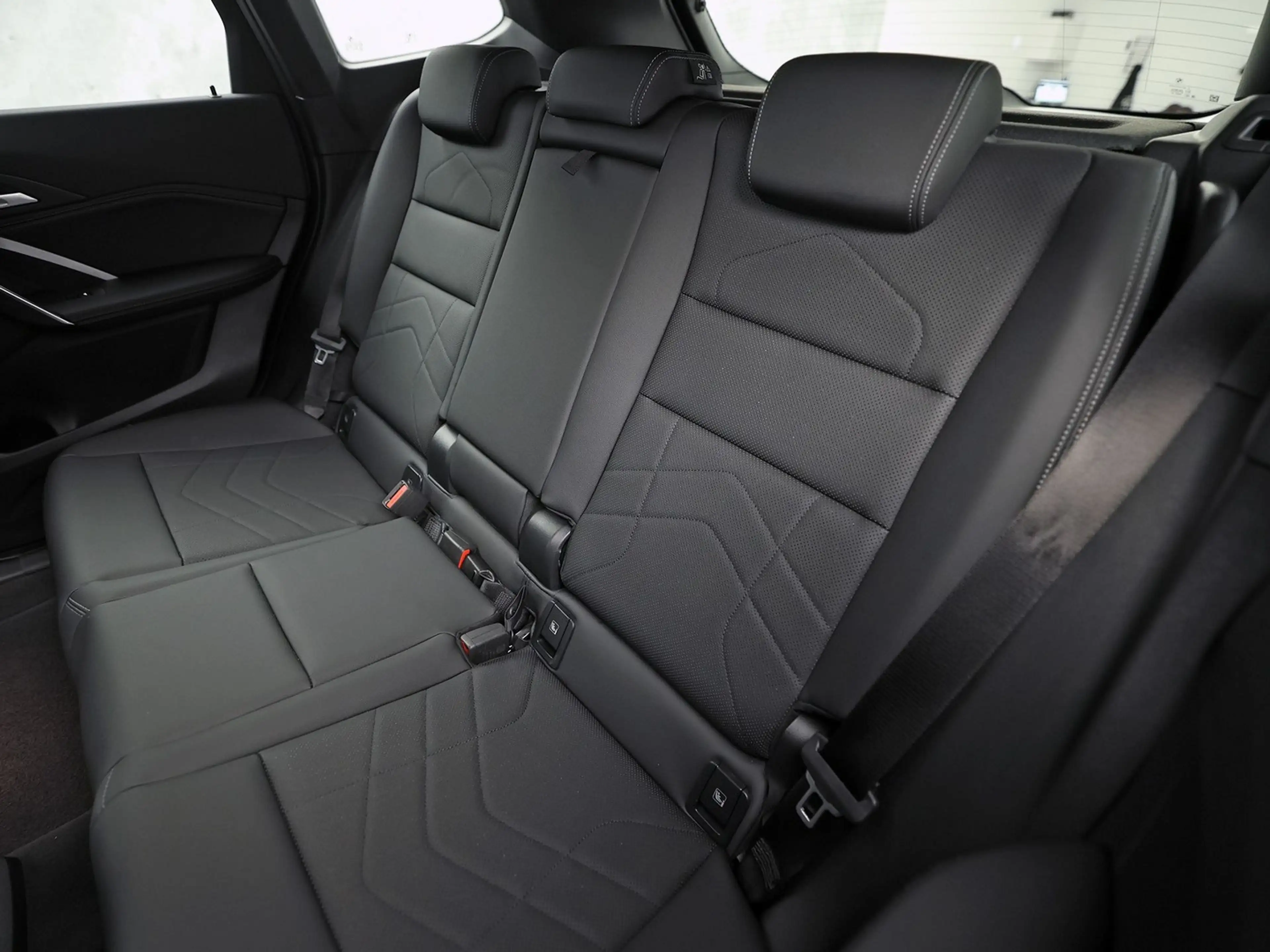 BMW X1 xDrive30e M Sport 326Pk Automaat (APPLE CARPLAY, M — photo 17