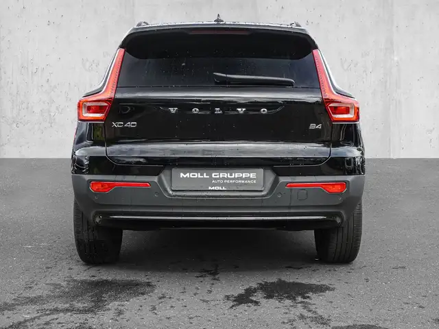 Volvo XC40 view 6