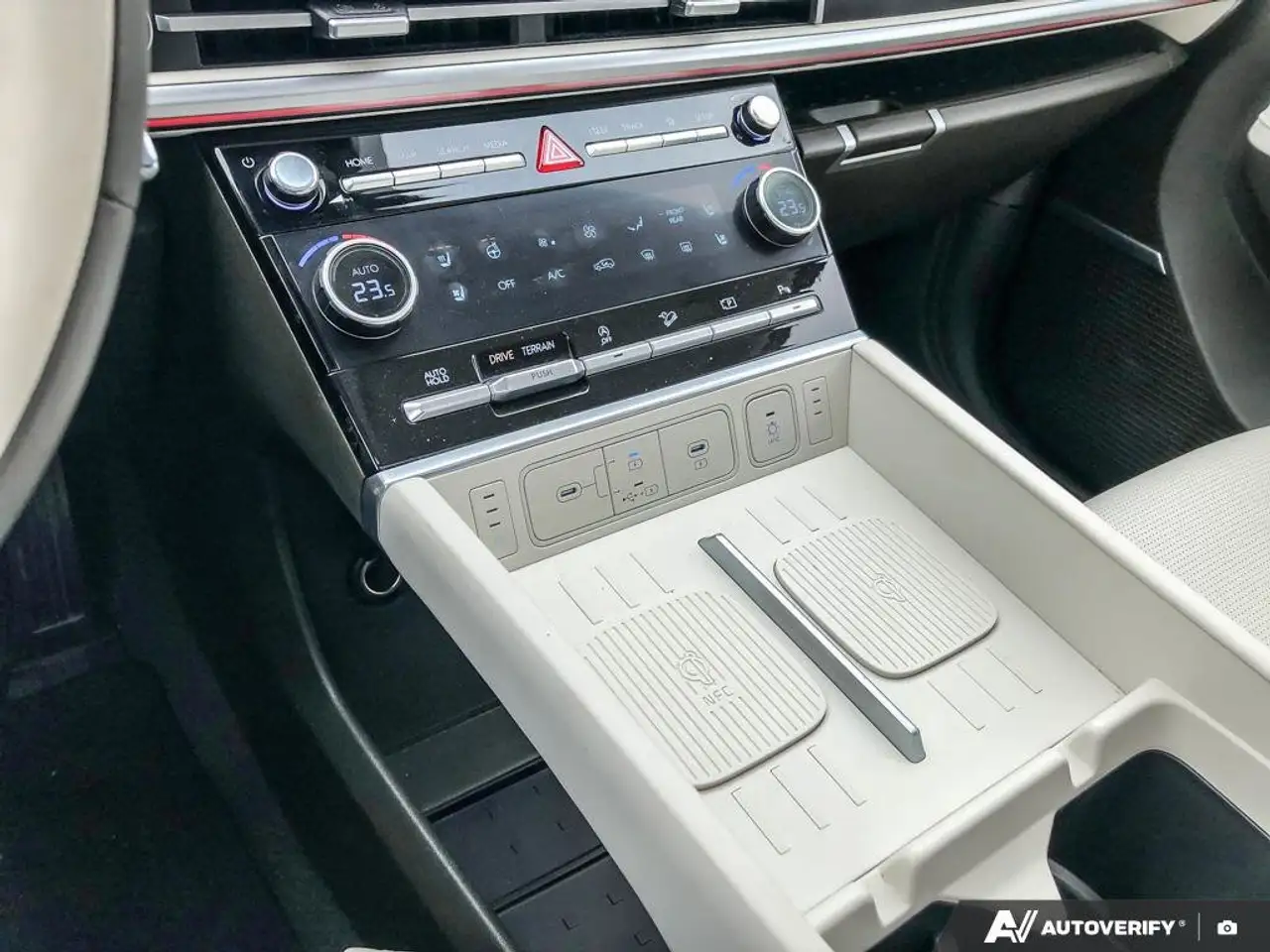 Hyundai SANTA FE снимка Hyundai SANTA FE