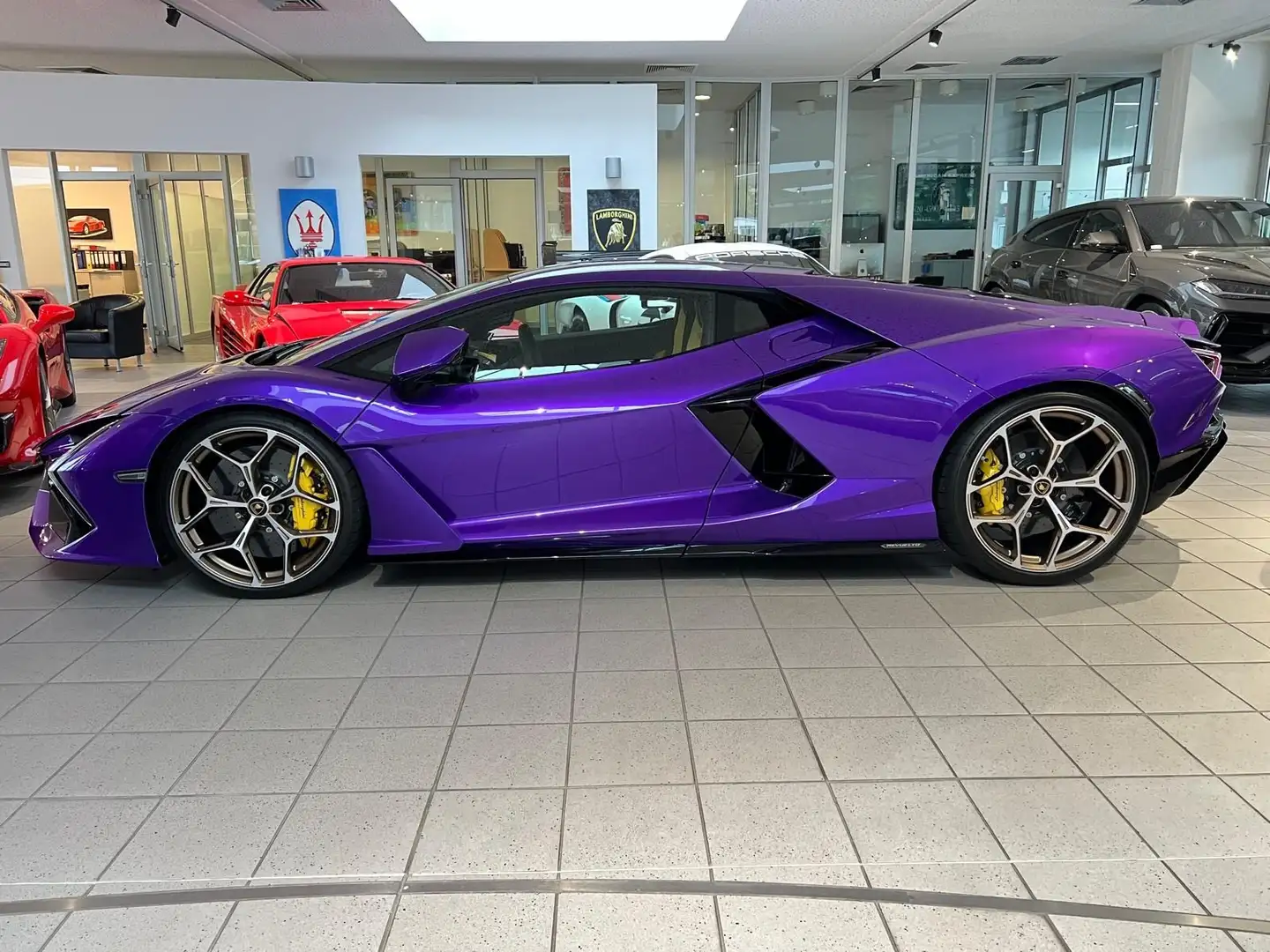 Lamborghini Revuelto REVUELTO  STOCK Violett - 1
