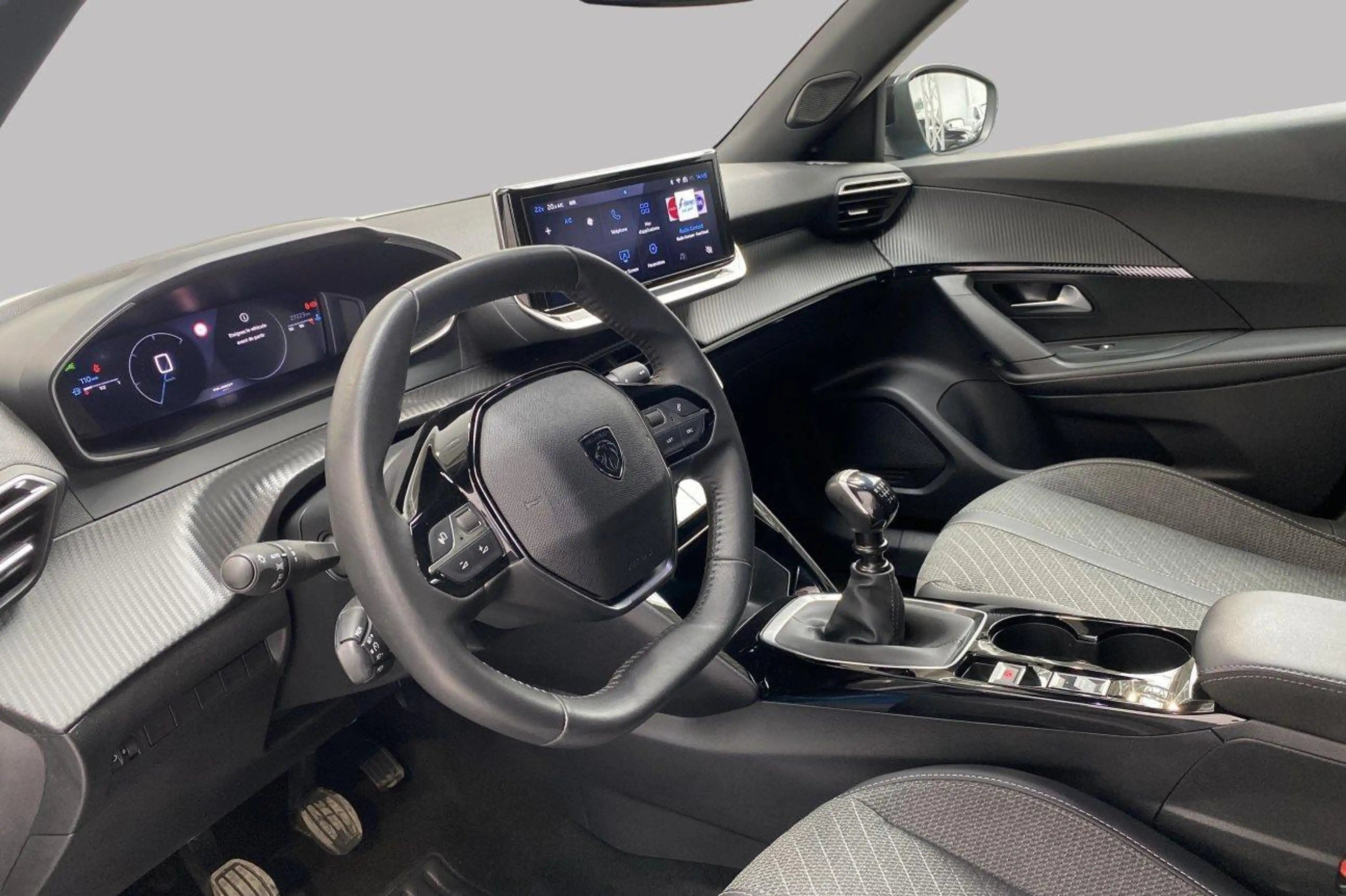 Peugeot 2008 Allure — photo 9