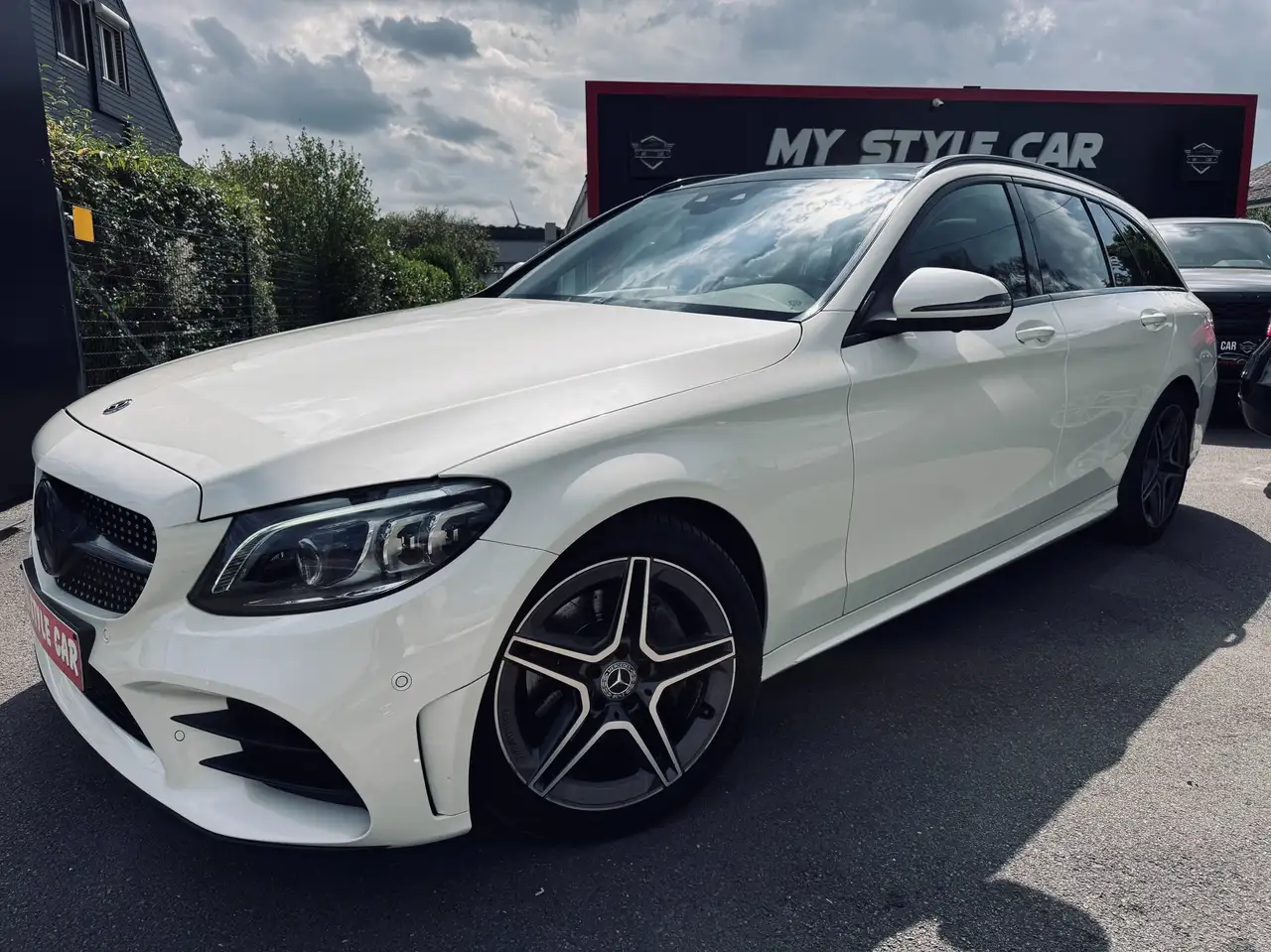 Mercedes-Benz C 180