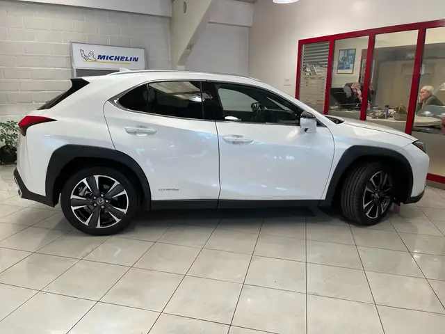 Lexus UX 250h UX 250h 2.0i FWD F Sport Line