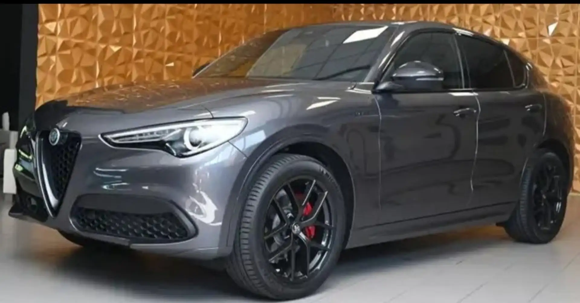 Alfa Romeo Stelvio Stelvio 2.2 t Veloce Ti Q4 210cv auto Grigio - 1