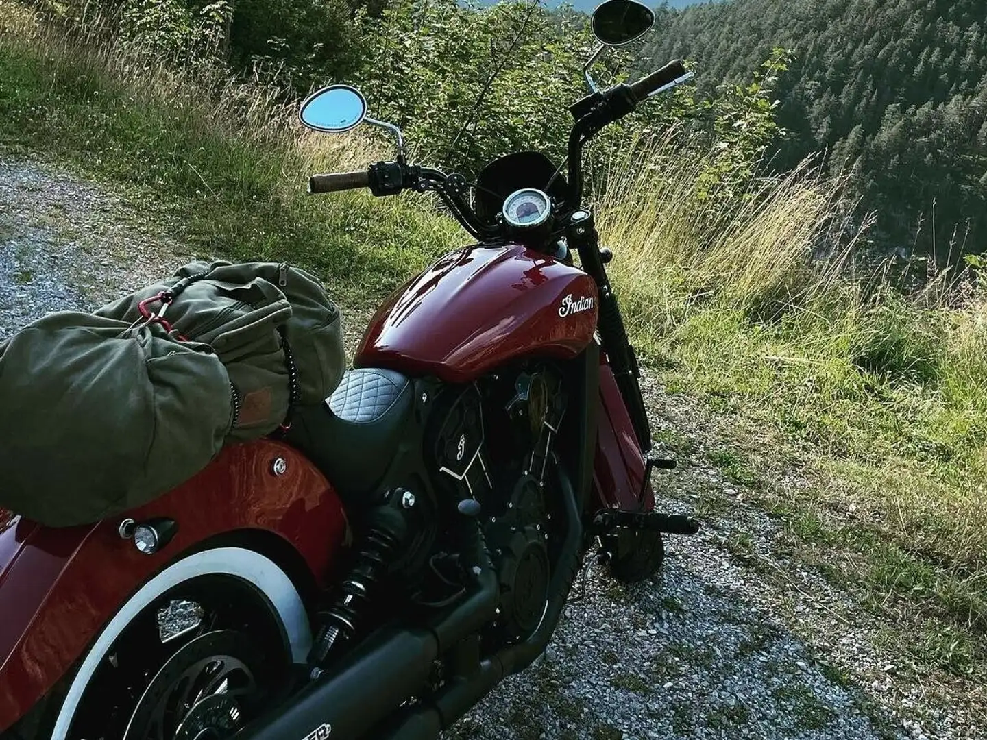 Indian Scout Roşu - 1