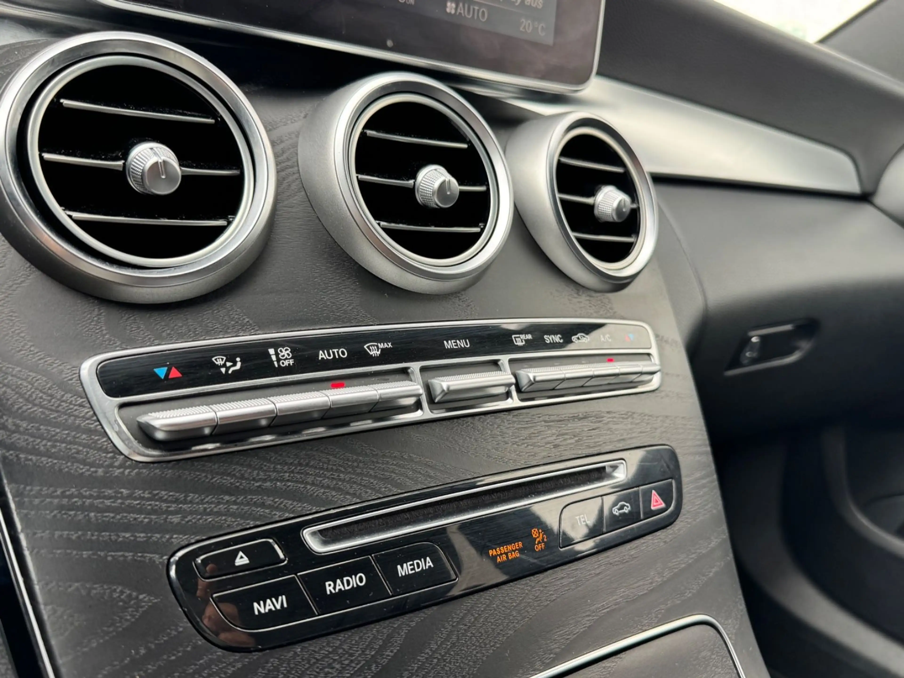 Mercedes-Benz C 250 BT d AMG Airm. Leder Amb. LED Kam. — photo 14