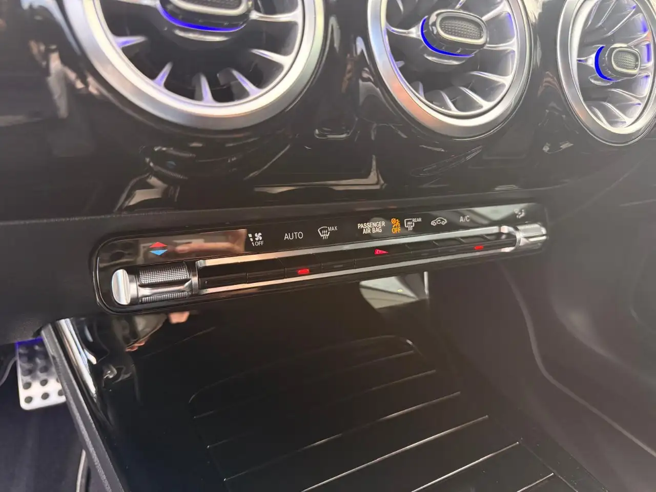 Mercedes-Benz A-Class D Premium AMG 8G-DCT, миниатюра 18