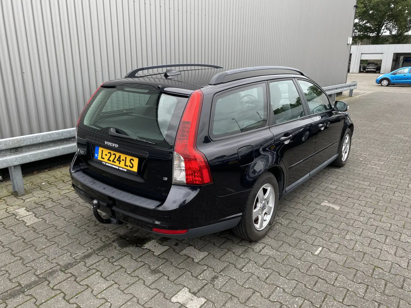 Volvo V50 1.8 Clima, Stoelvw, CC, LM, Afn.Trekh, nw. APK – I Noir - 2