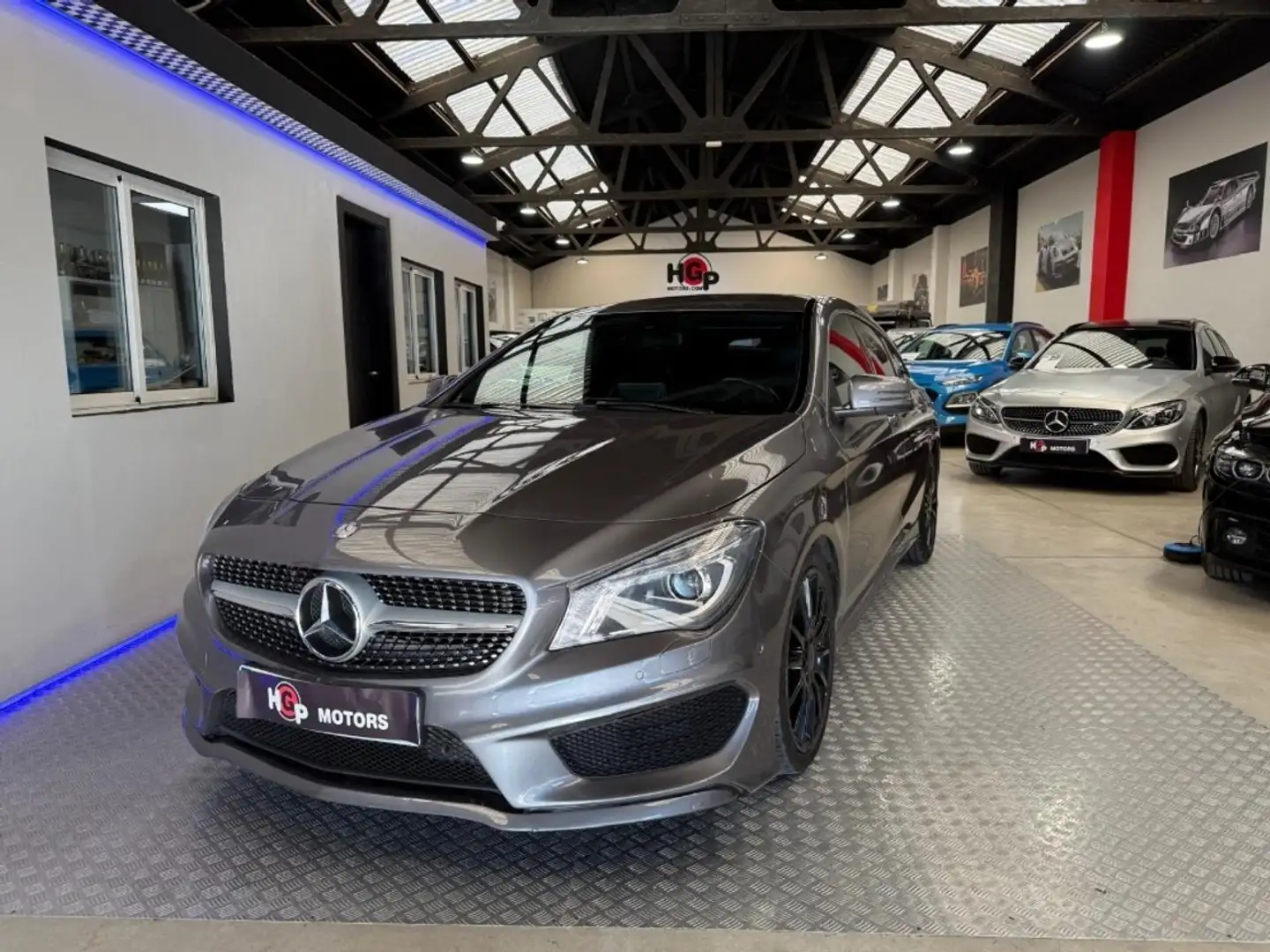 Mercedes-Benz CLA 220 CDI / d (117.903) Gris - 2