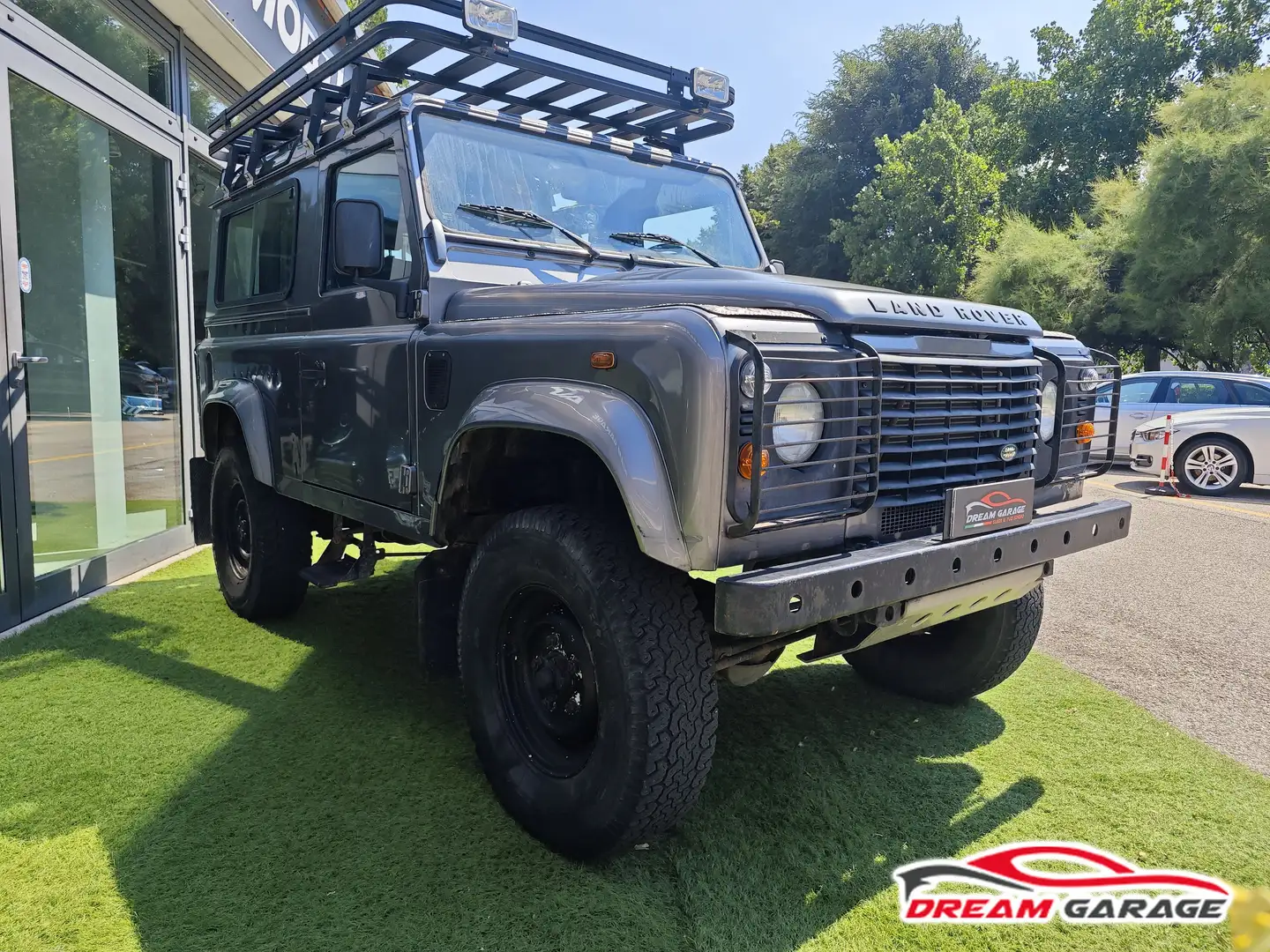 Land Rover Defender Defender 90 2.4 td SE SW - Autovettura Grijs - 1
