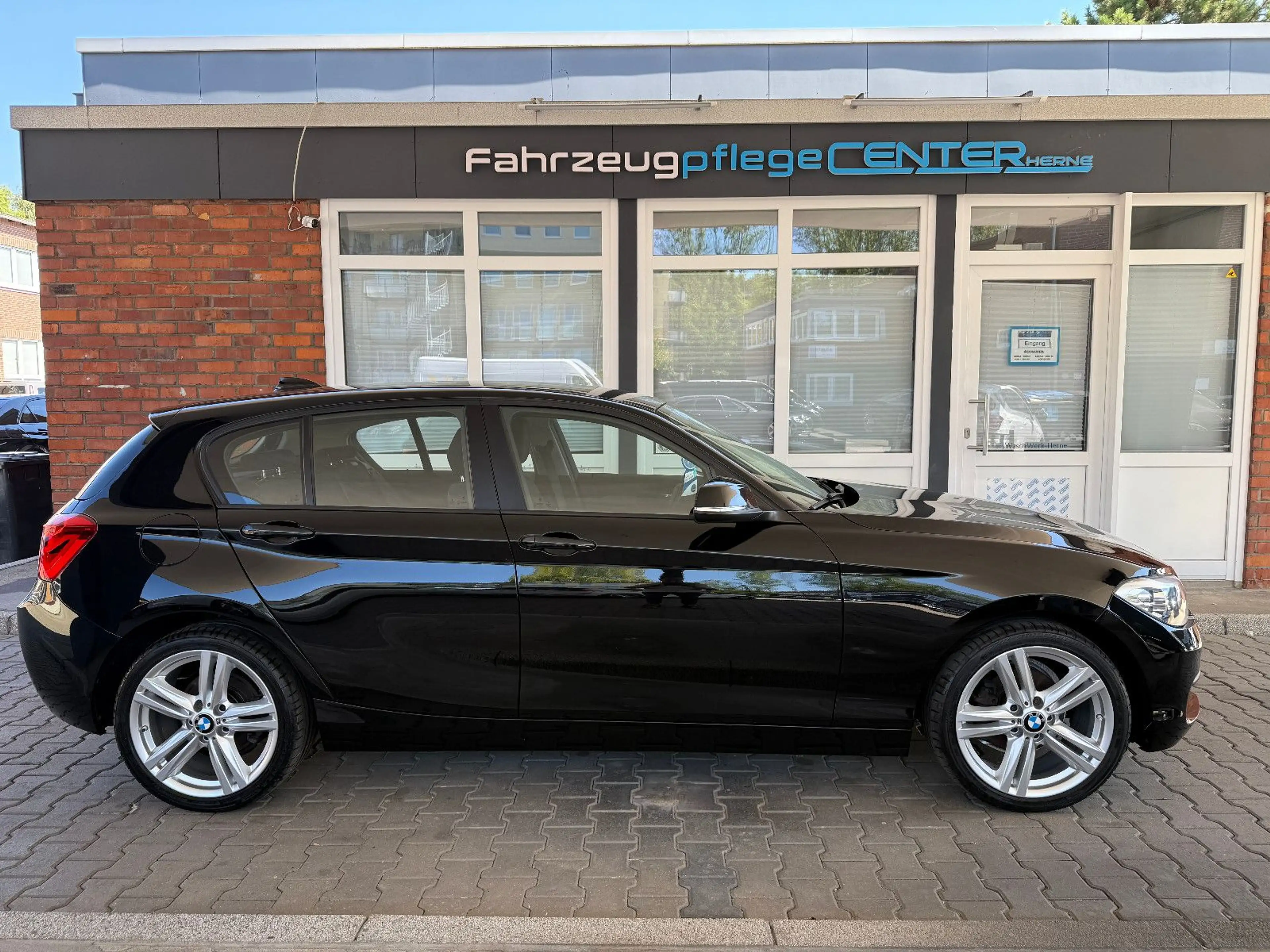 BMW 118 i Limousine*1 Hand*ATM 24.000km*Garantie* — photo 3