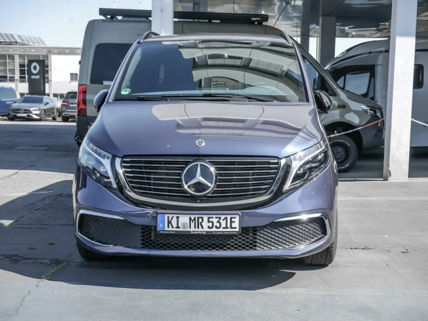 Mercedes-Benz EQV 300 Avantgarde AIRMATIC/PANO/DISTRO/360° KAMERA/BURMES Синій - 2