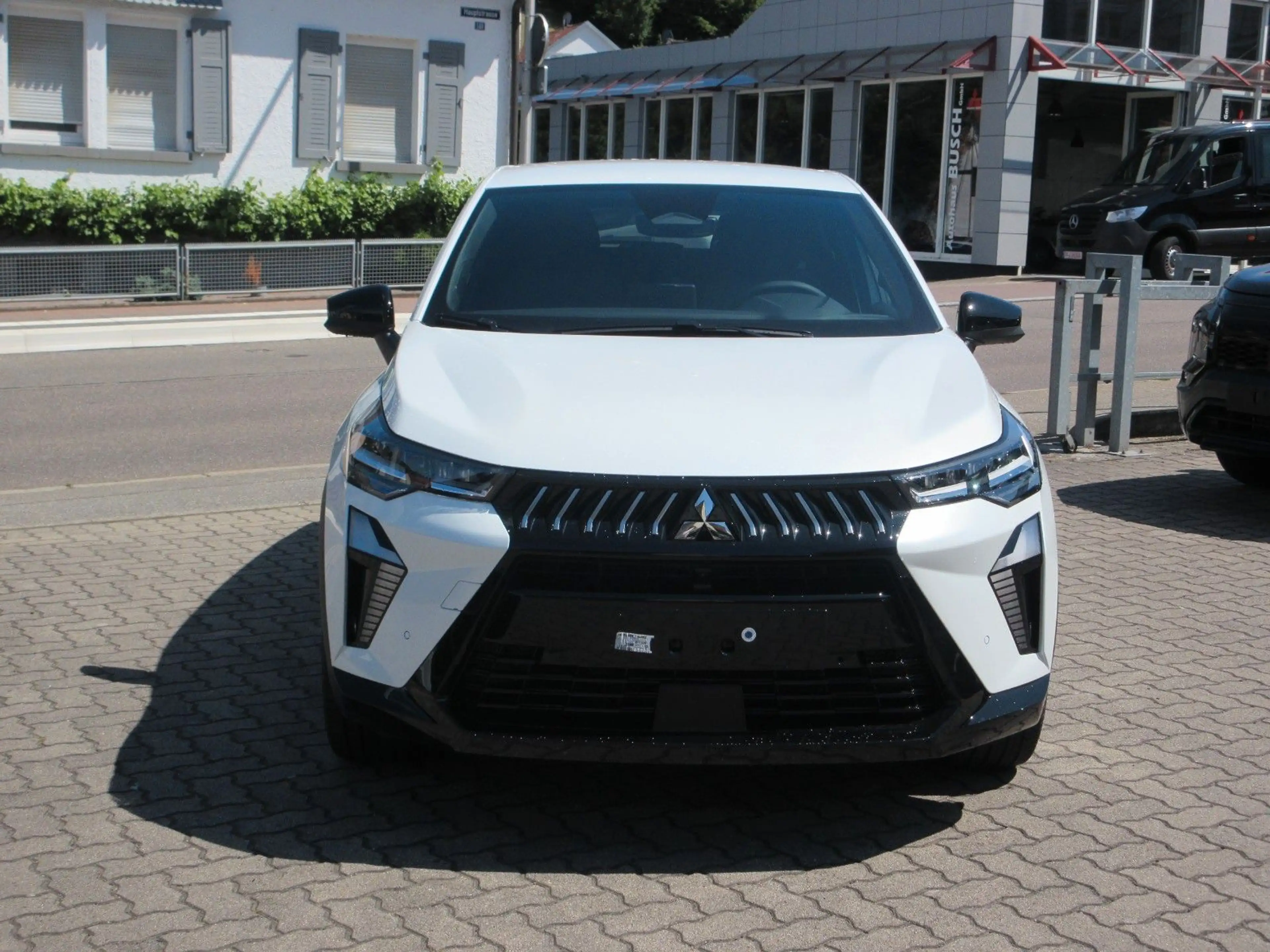 Mitsubishi Grandis 1.8 Hybrid Benziner Intro Edition — photo 2