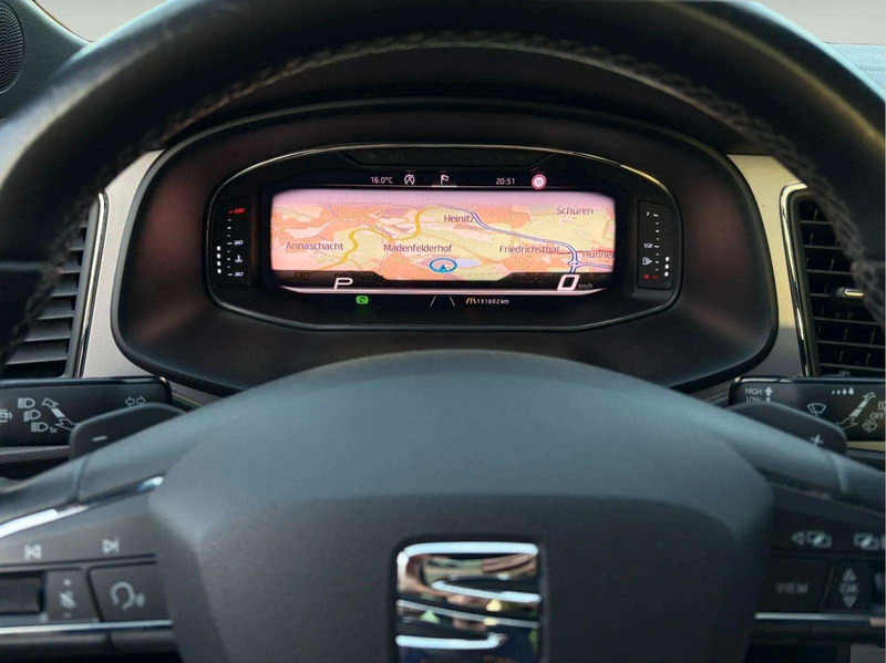 SEAT Leon ST Xcellence BEATS DIGITAL ALCANTARA SPUR — photo 10