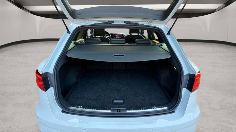 SEAT Leon ST Xcellence BEATS DIGITAL ALCANTARA SPUR — photo 4