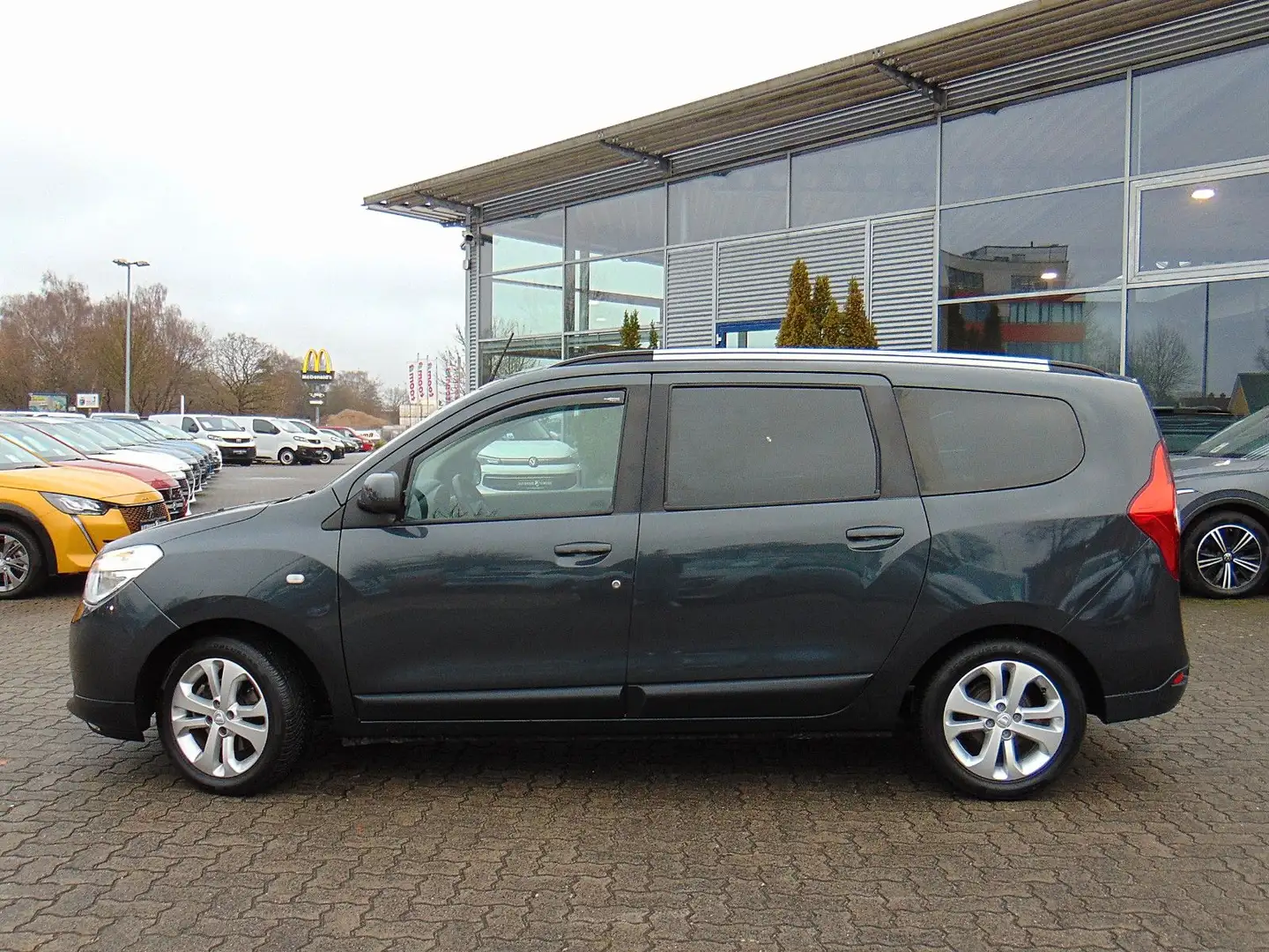 Dacia Lodgy 1.2 TCe Prestige - Navi - Leder - AHK - Grau - 2