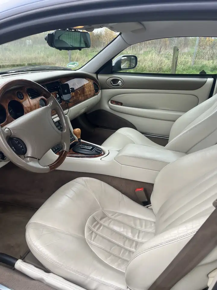 Jaguar XK8 Coupe, foto 8