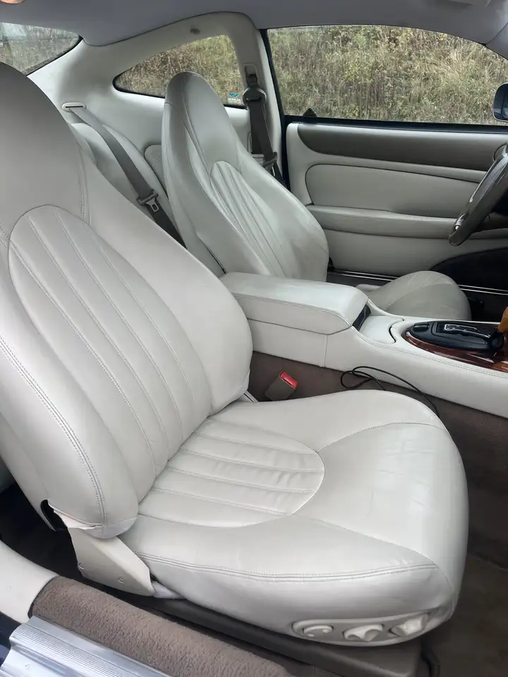 Jaguar XK8 Coupe, foto 11