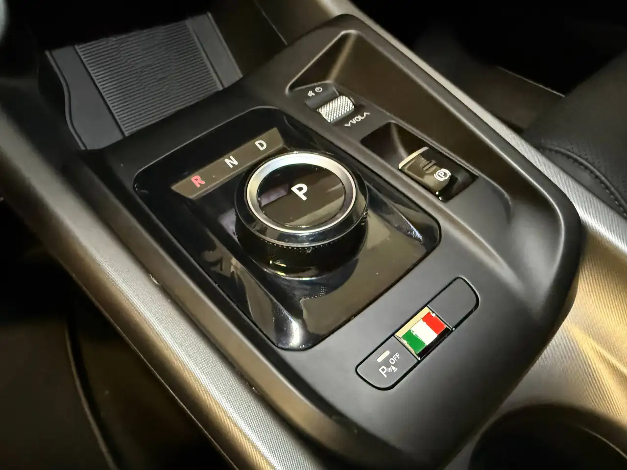 Alfa Romeo Tonale 2025 — фото 14