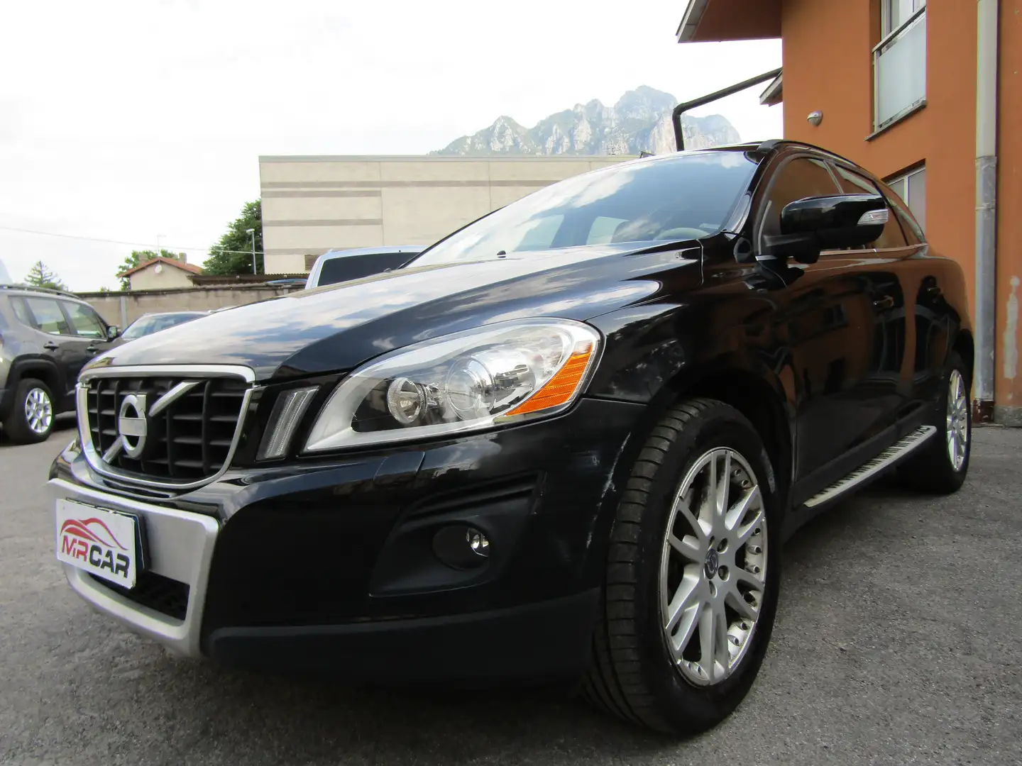Volvo XC60 2.4 D5 Momentum * 234.000 KM REALI * Nero - 1