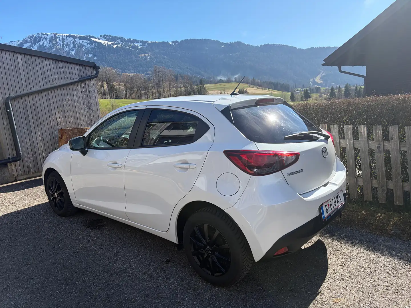Mazda 2 Mazda 2 G75 Attraction Attraction Weiß - 2