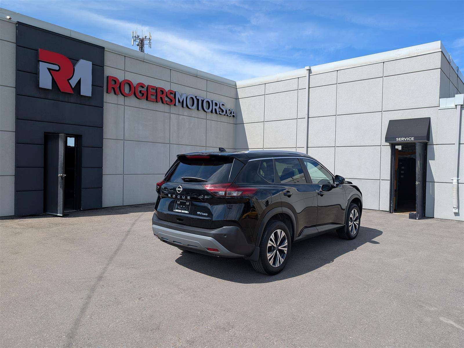 2023 Nissan Rogue SV AWD - PANO ROOF - REV CAM - TECH FEATS — снимка 1