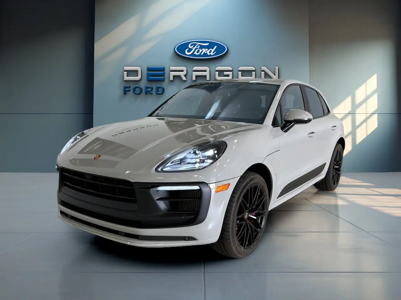 2023 Porsche Macan
