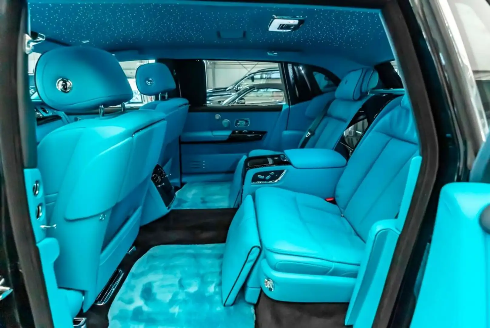 Rolls-Royce Phantom 6.7 V12 Negro - 1