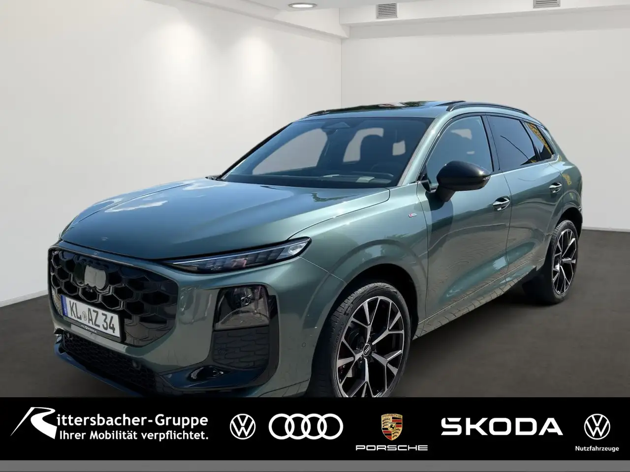 Audi Q3 SUV 2 x S line Dig. Matrix LED Pano Tech pro