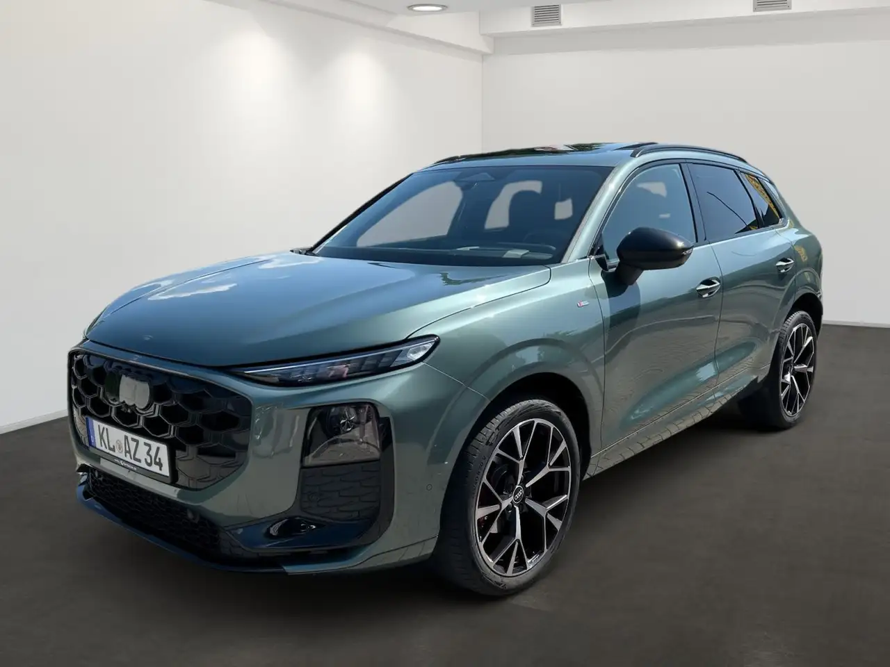 Audi Q3 SUV 2 x S line Dig. Matrix LED Pano Tech pro 2