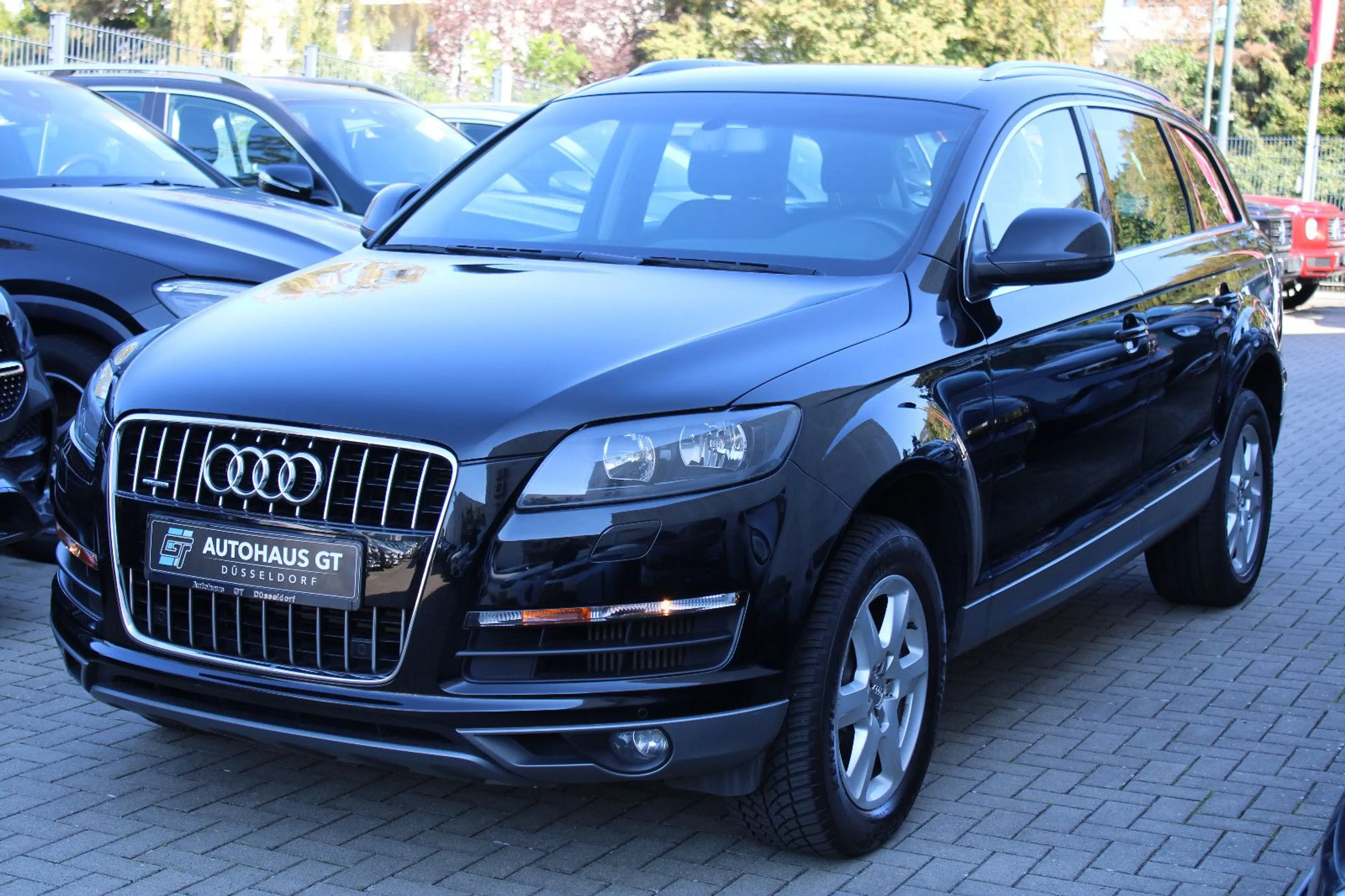 Audi Q7 3.0 TDI quattro/Navi/Klima/ZV/eFH/AHK — photo 6