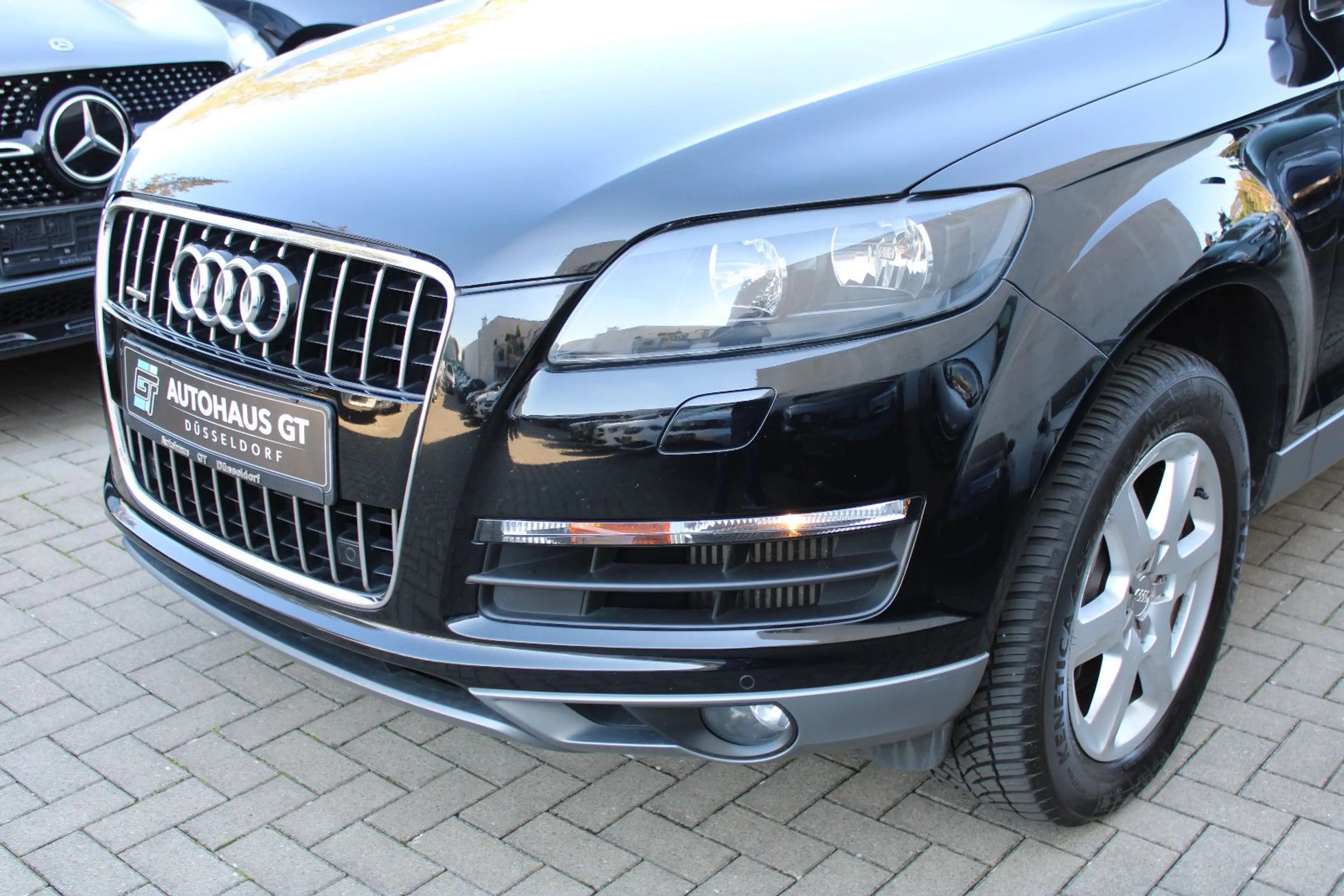 Audi Q7 3.0 TDI quattro/Navi/Klima/ZV/eFH/AHK — photo 8