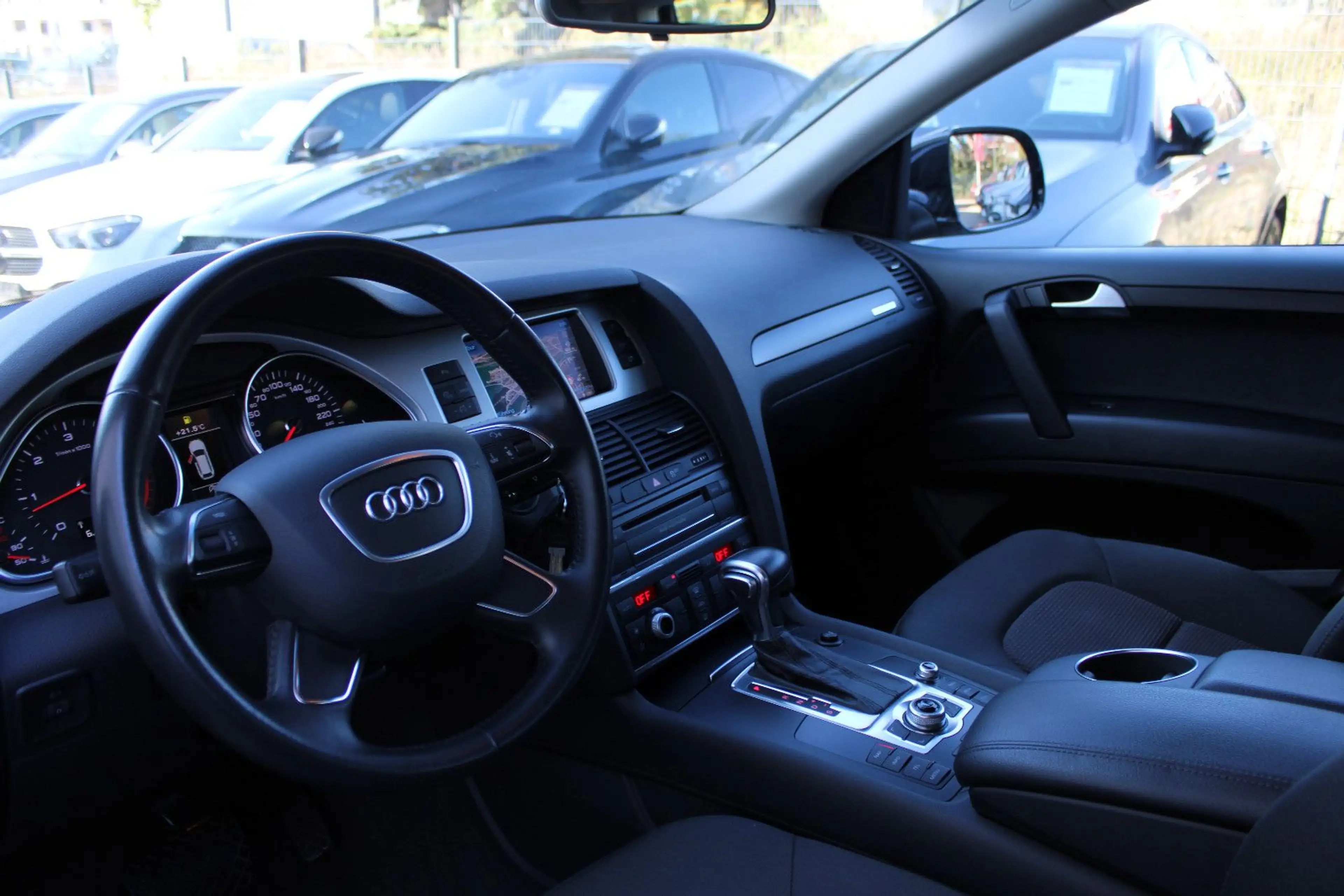 Audi Q7 3.0 TDI quattro/Navi/Klima/ZV/eFH/AHK — photo 13