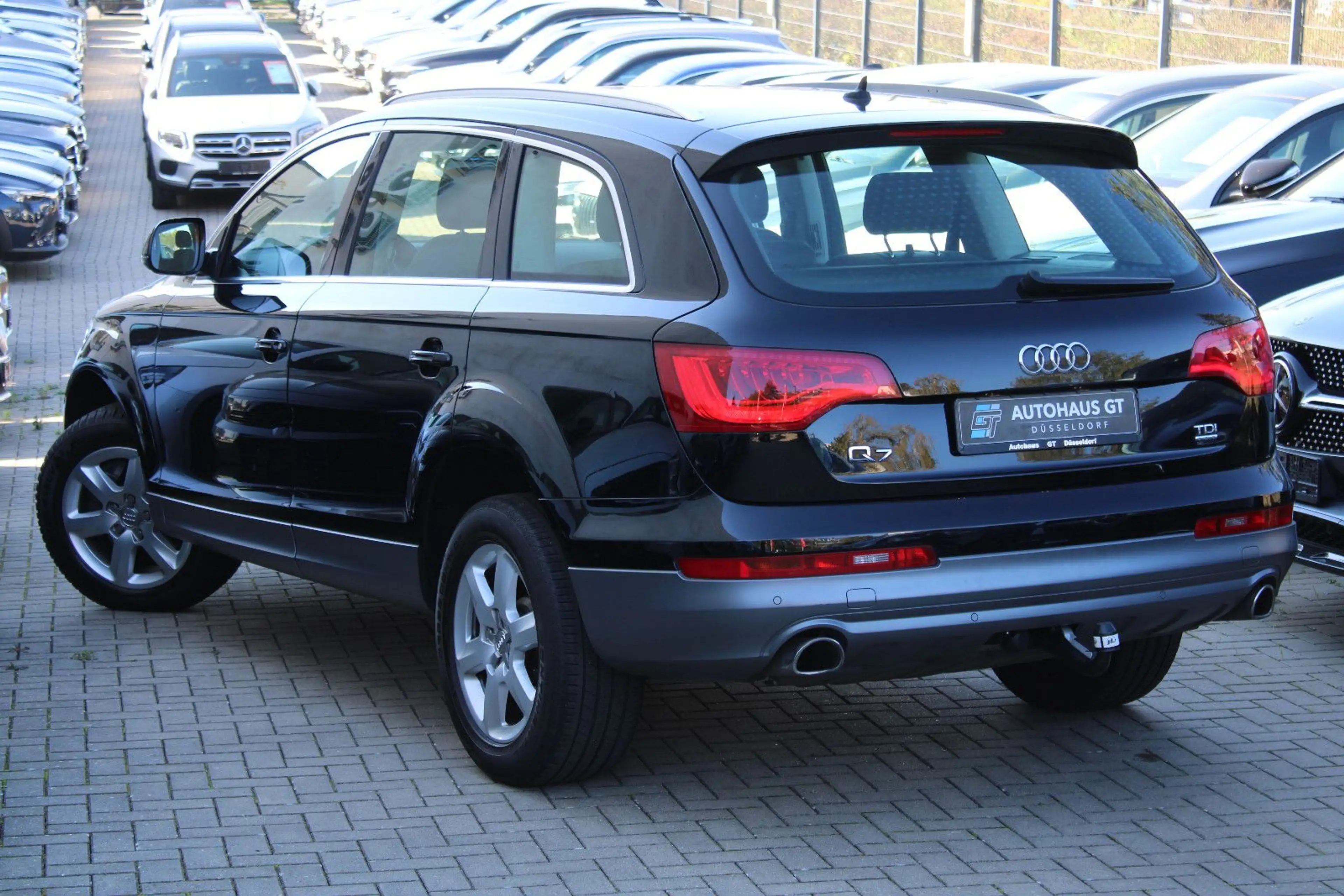Audi Q7 3.0 TDI quattro/Navi/Klima/ZV/eFH/AHK — photo 4