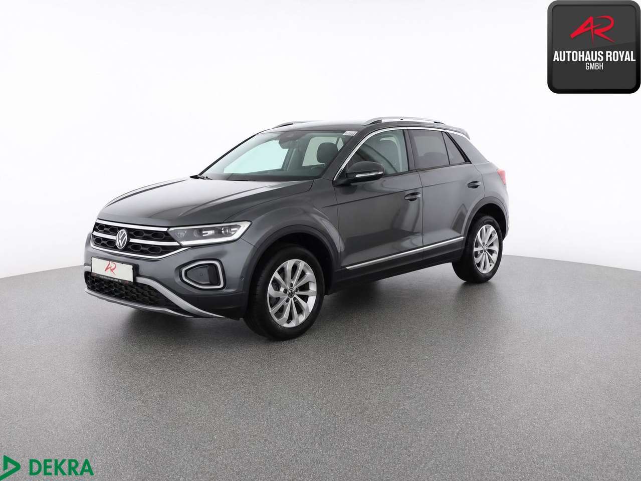 Volkswagen T-Roc 2023 — 1.5 TSI STYLE KEYLESS,ACC,KAMERA,IQ-DRIVE