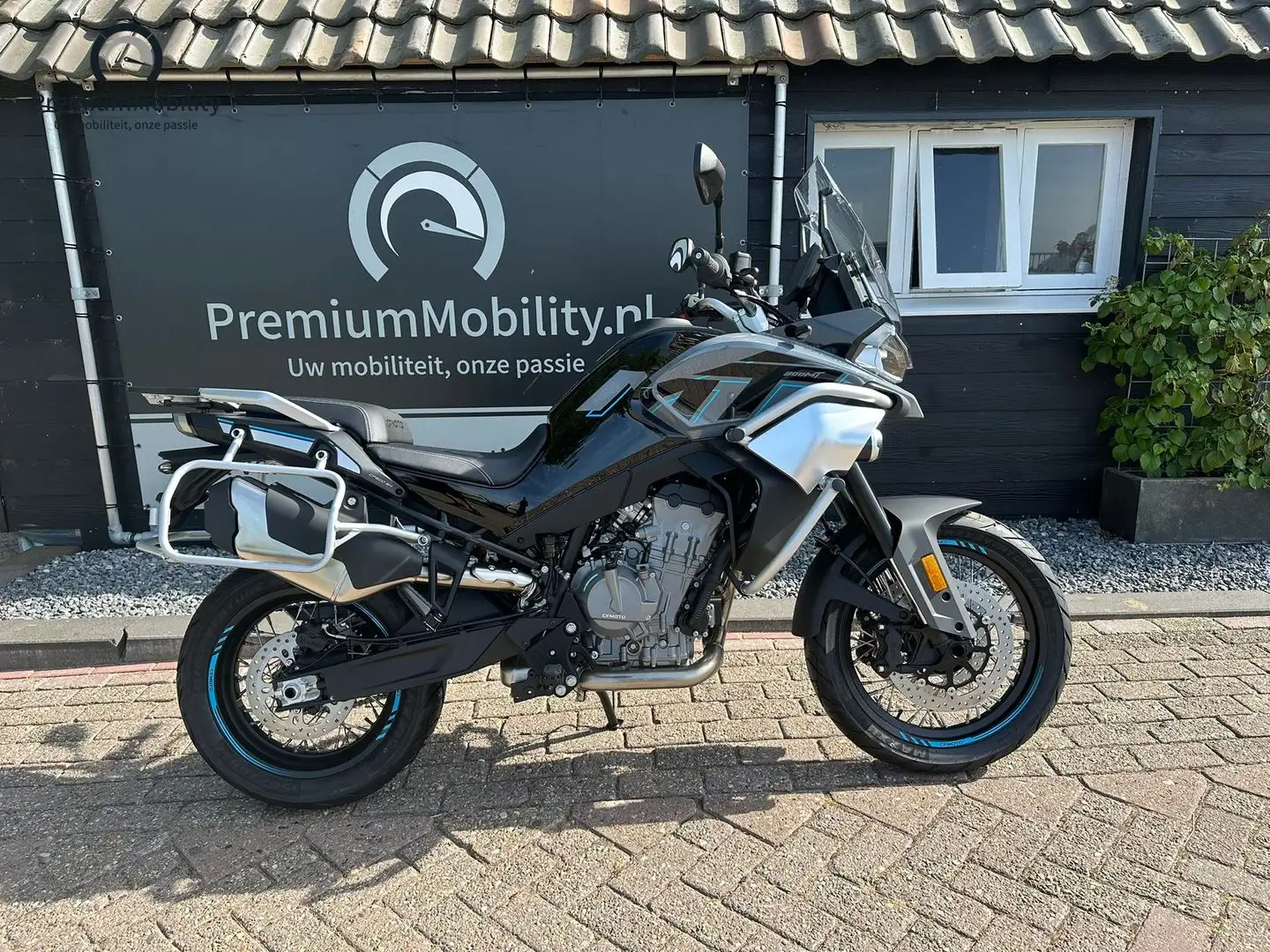 CFMOTO 800 MT SPORT Zwart - 2