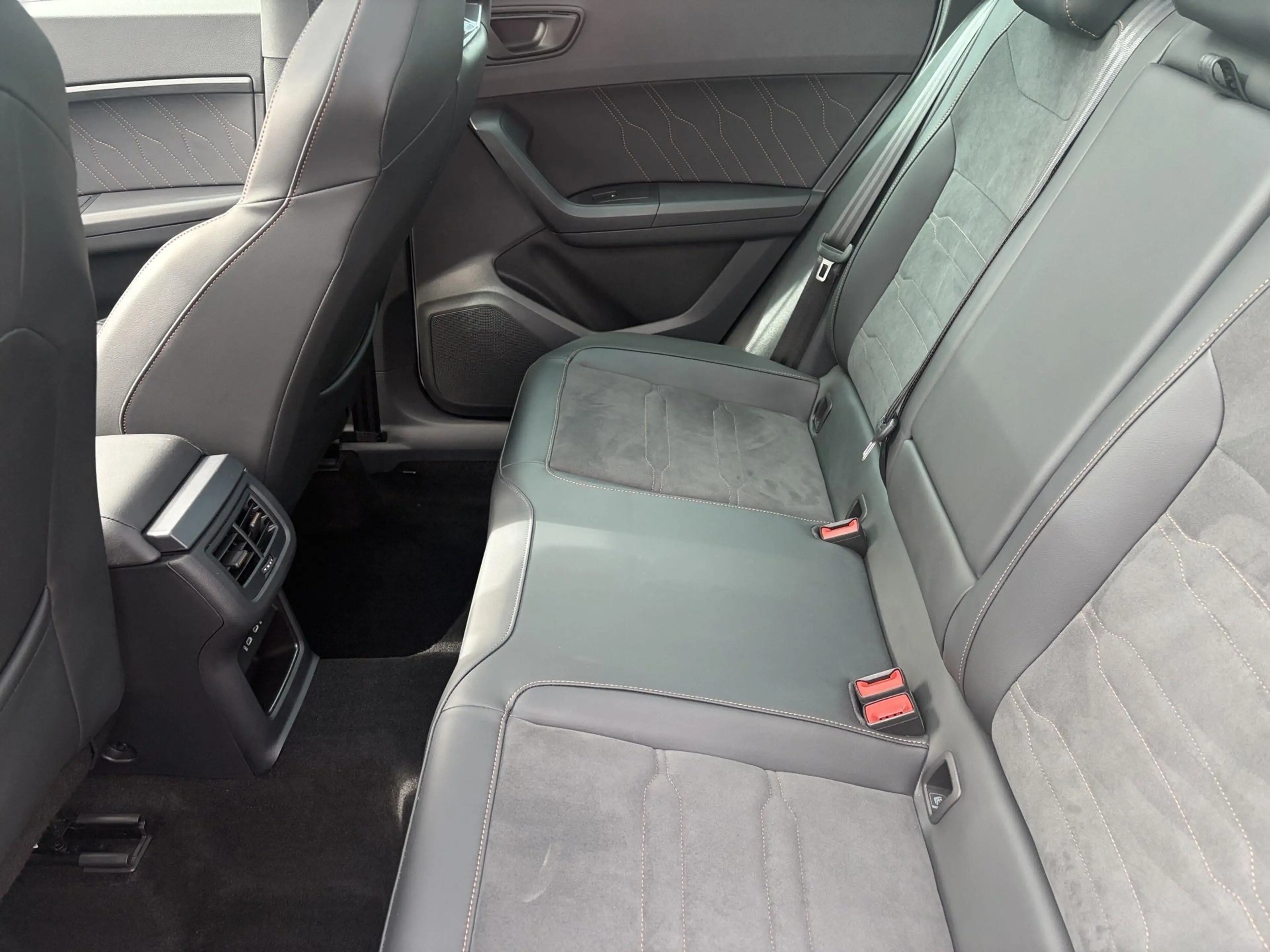CUPRA Ateca 2.0 TSI 221kW DSG 4WD VZ — photo 11