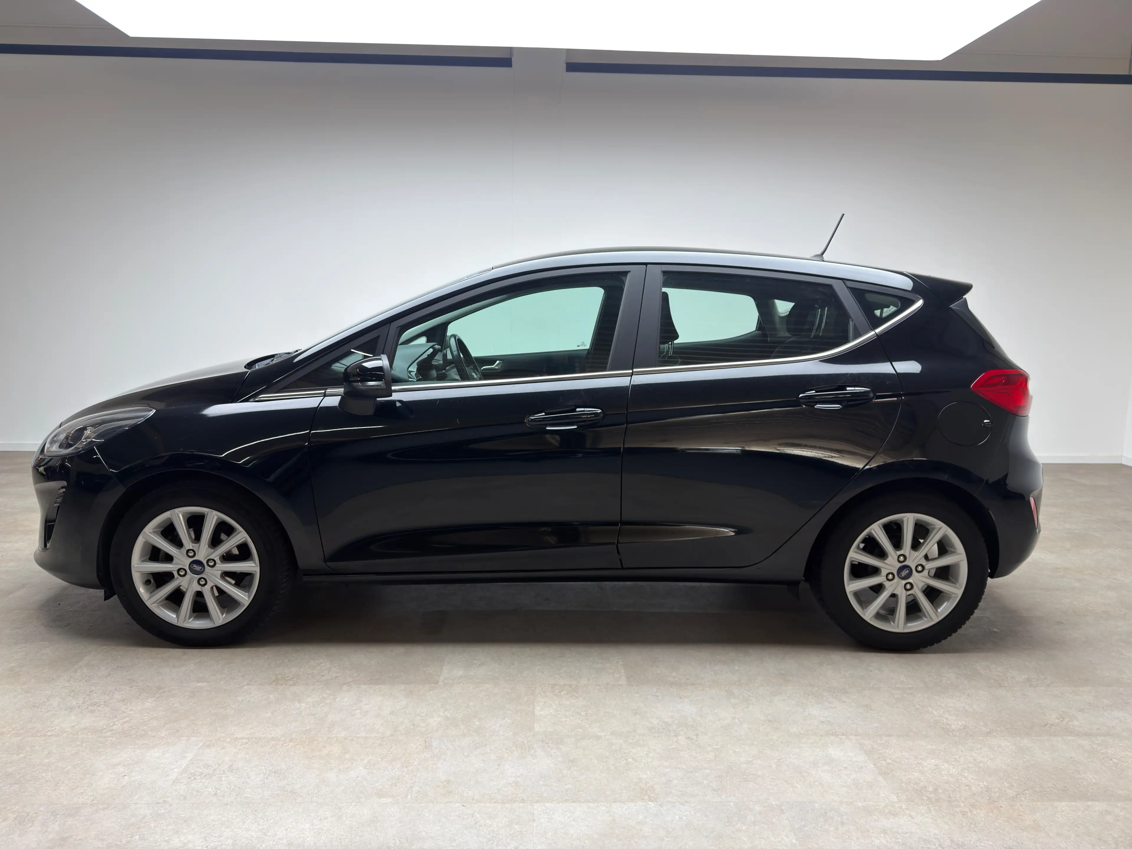 Ford Fiesta Titanium, Ambiente, PDC, Spurhalte,VOLL — photo 5