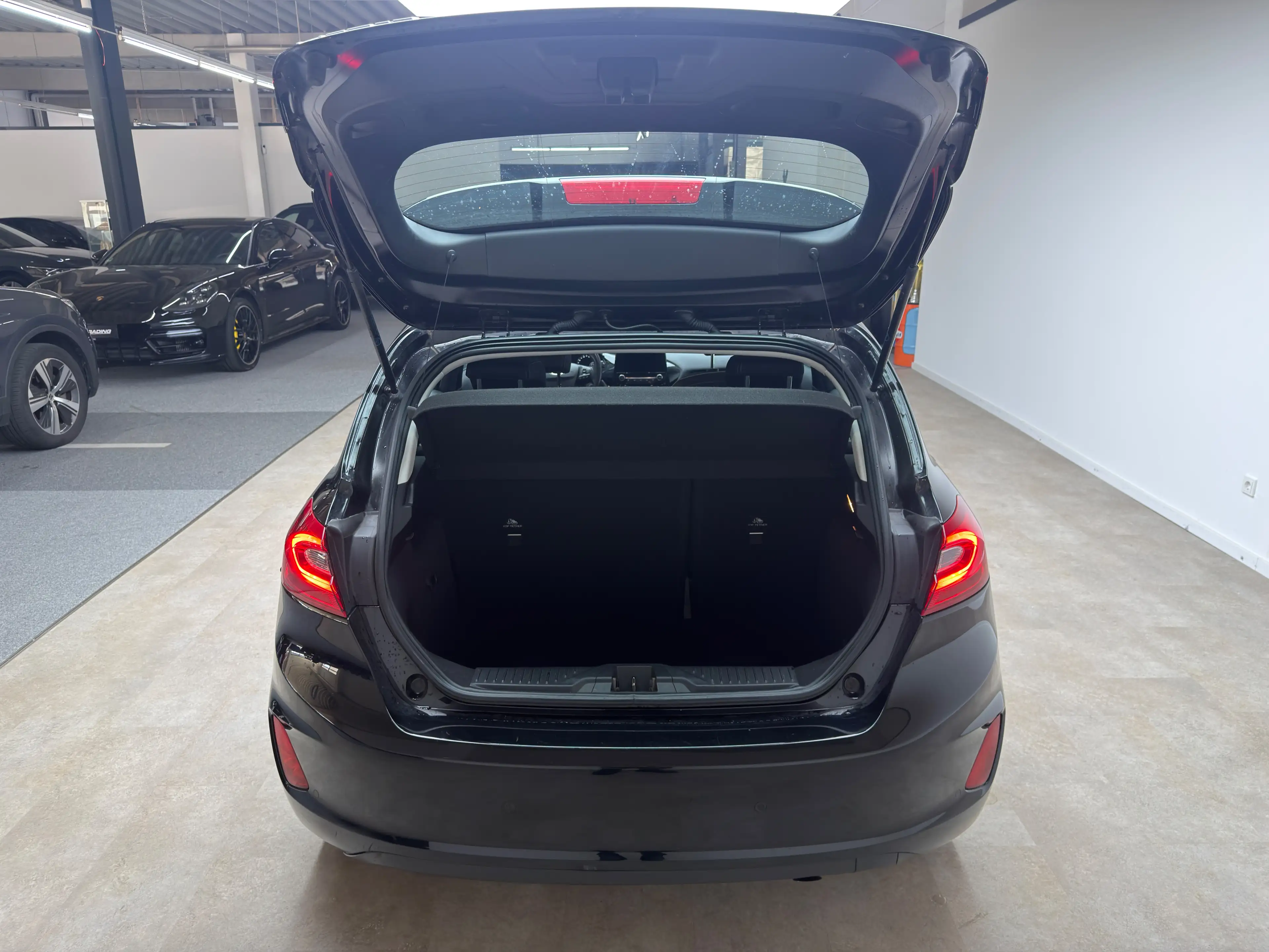 Ford Fiesta Titanium, Ambiente, PDC, Spurhalte,VOLL — photo 10