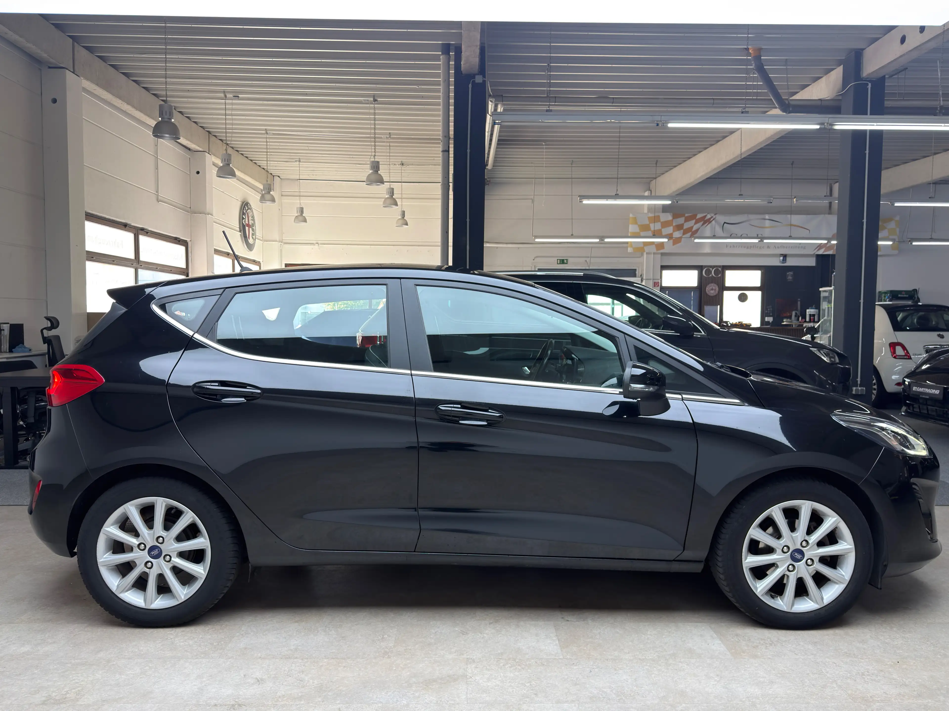 Ford Fiesta Titanium, Ambiente, PDC, Spurhalte,VOLL — photo 11