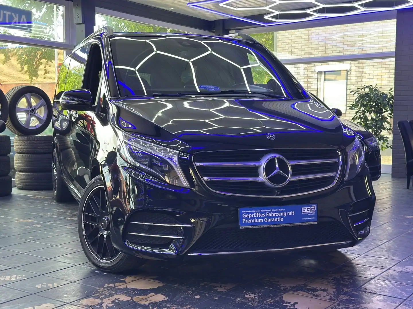 Mercedes-Benz V 250 d*AMG LINE*AVANTGARDE*EXTRA LANG*8 SITZE Negro - 1