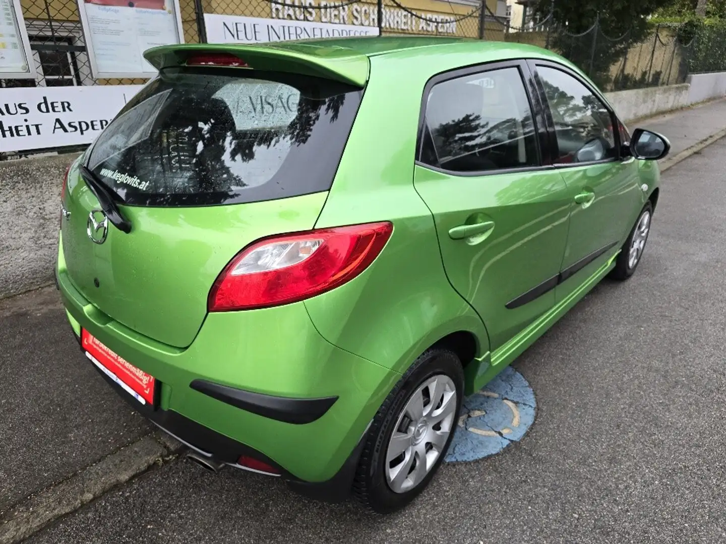 Mazda 2 Mazda2 1,3i TE Pro Grün - 2