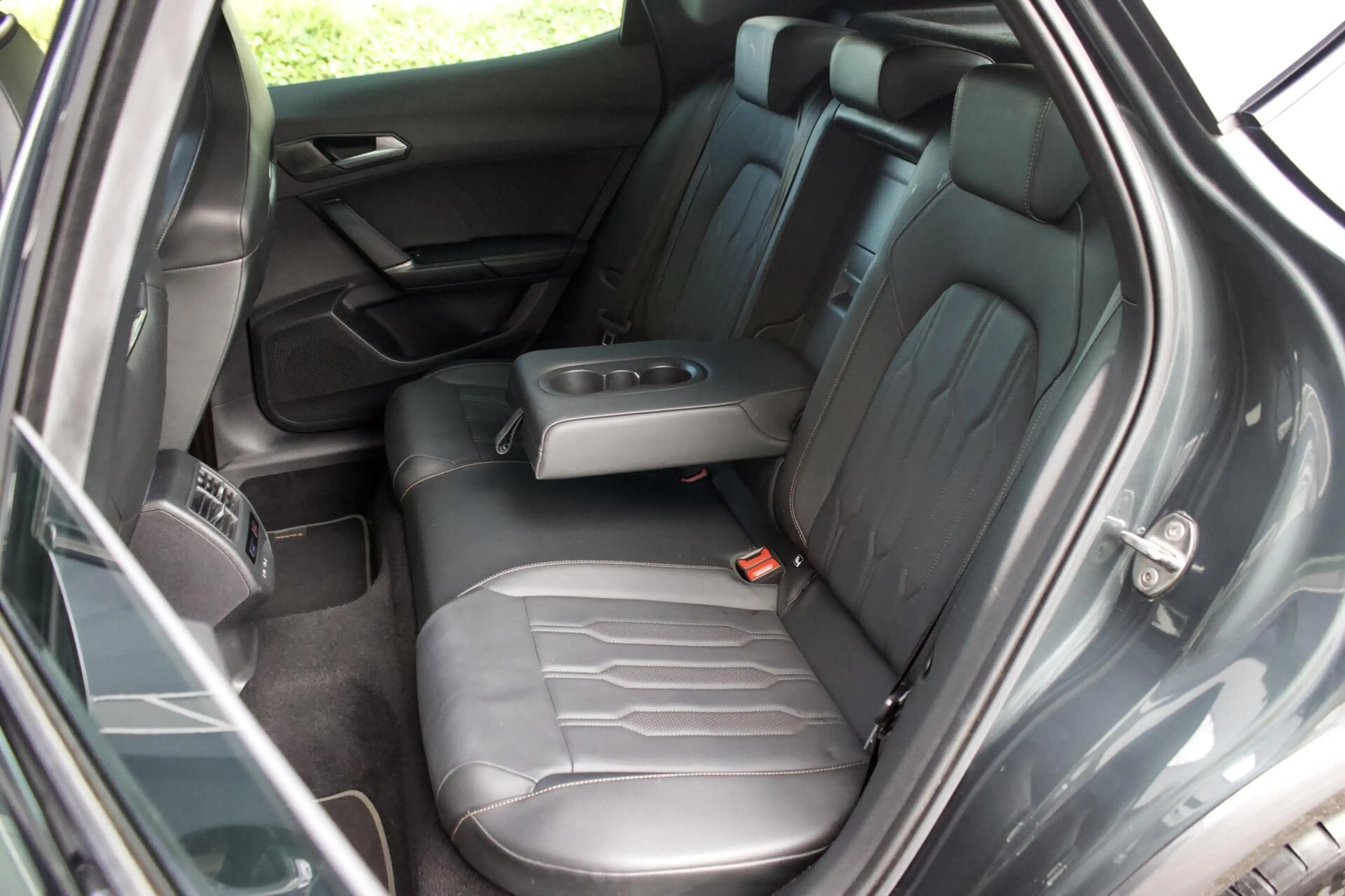 CUPRA Formentor 1.5 TSI VZ | Pano - Beats - Camera - LEDER — photo 14