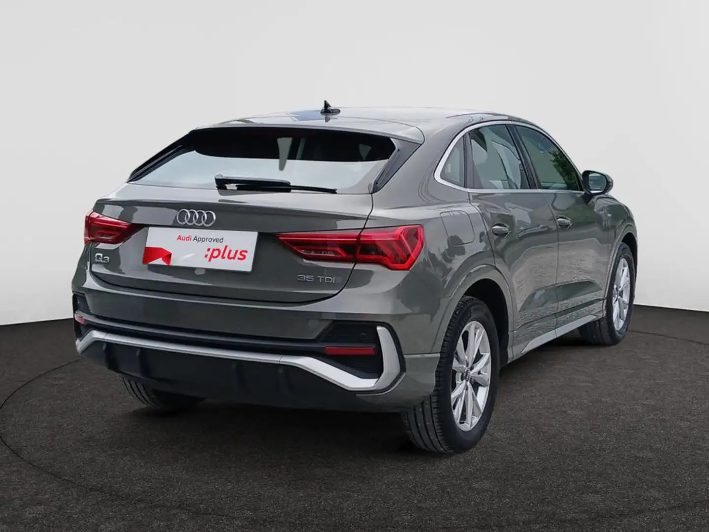 Audi Q3 Sportback Audi Q3 Sportback Business edition S lin Grey - 2