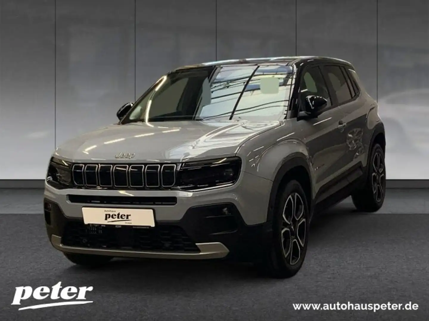 Jeep Avenger Avenger e-Hybrid MY25 Summit 1.2l T3 48V FWD 81kW Grijs - 1